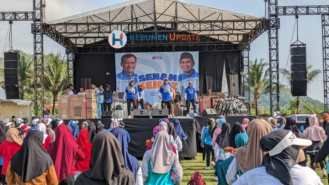 Gelar Senam Sehat di Desa Rangkah, Tim Pemenangan Luthfi-Taj Yasin Sediakan Tebus Murah 1.000 Paket Sembako