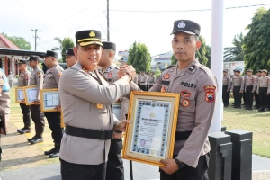 Berhasil Ungkap Kasus Tabrak Lari, 6 Personel Satlantas Kebumen Dapat Reward