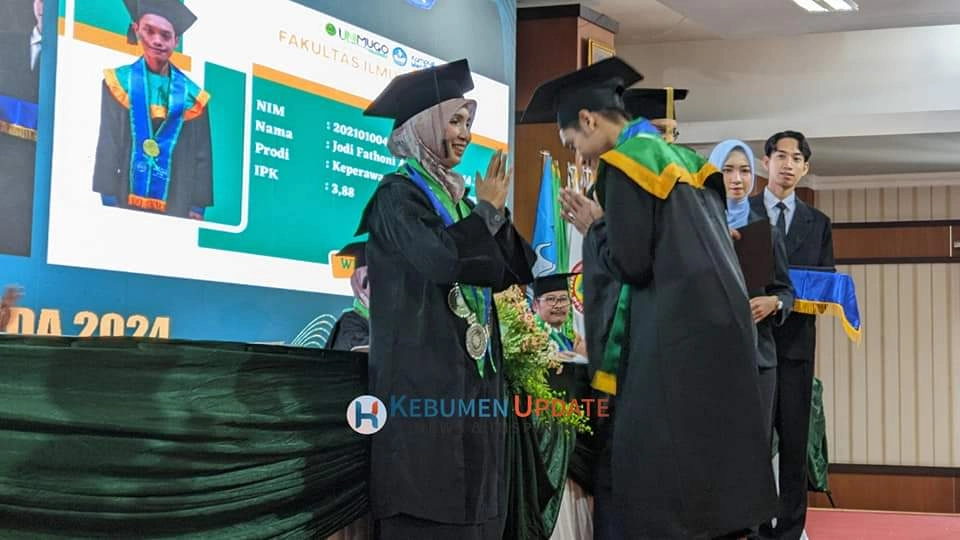 UNIMUGO Mewisuda 514 Lulusan, 27 Wisudawan Raih Predikat Terbaik