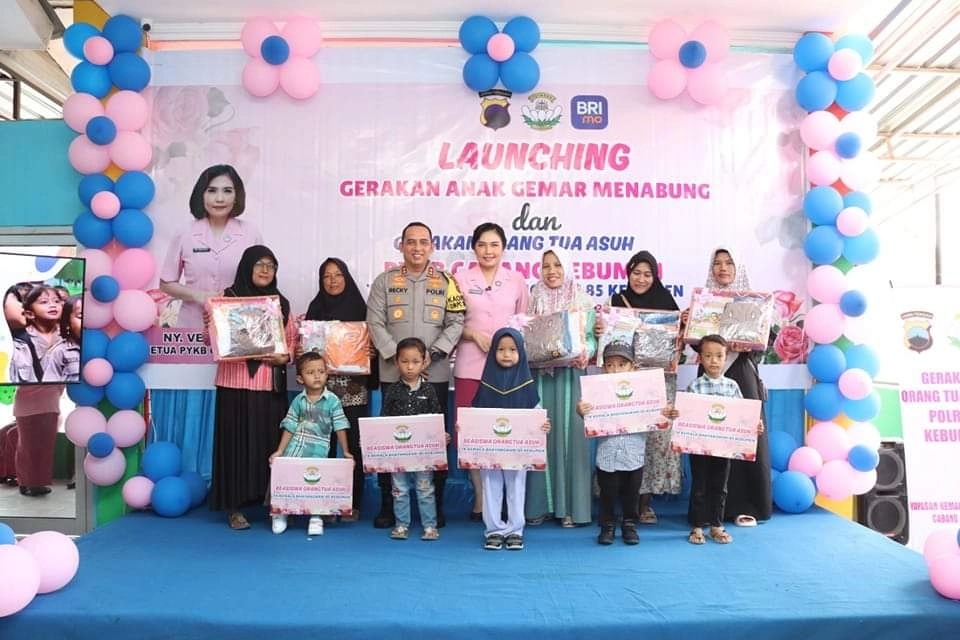 Murid TK Kemala Bhayangkari Diajak Menabung Sejak Dini