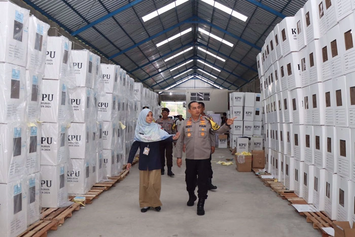 Gudang Logistik