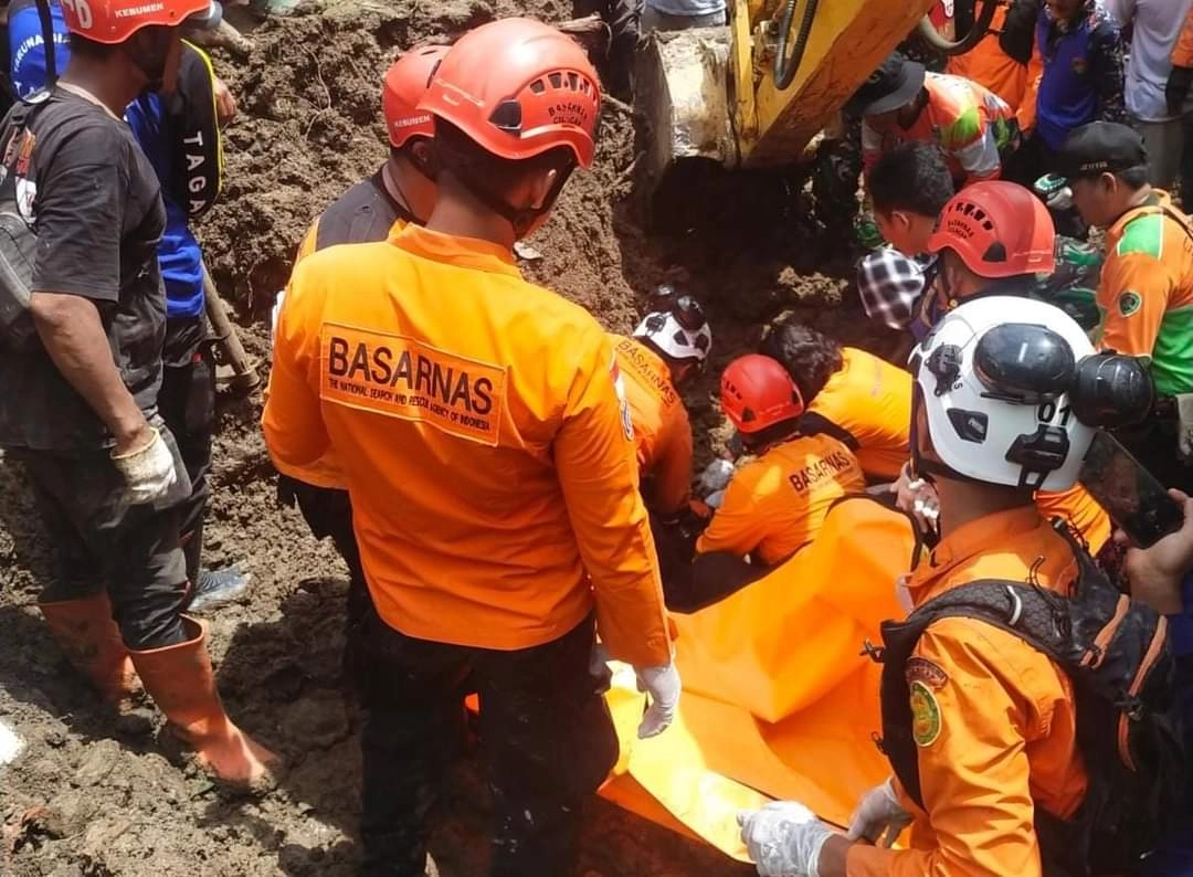 Longsor di Dukuh Lengkong Desa Jemur Pejagoan, Dua Korban Ditemukan Meninggal Dunia