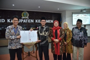 Ketua DPRD Kabupaten Kebumen: Perbaikan Lapangan Stadion Chandradimuka Melalui APBD Perubahan