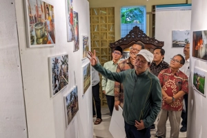 Pameran Foto Jurnalistik “Sketsa Bumi Manusia” Dibuka di Kebumen
