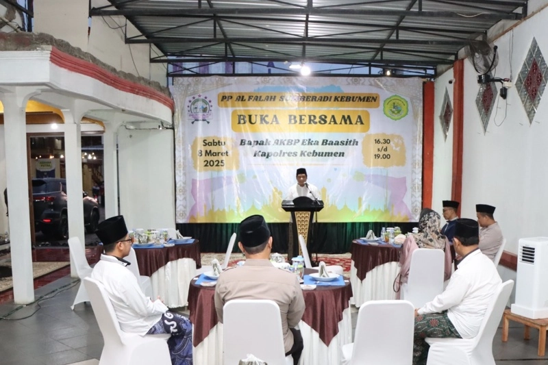 Jalin Ukhuwah Islamiah, Kapolres Kebumen Gelar Buka Bersama di Ponpes Al Falah