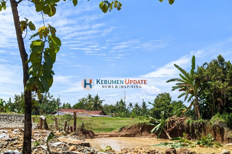 Tanggul Kali Karanganyar Kembali Jebol, Bupati Pastikan Penanganan Segera