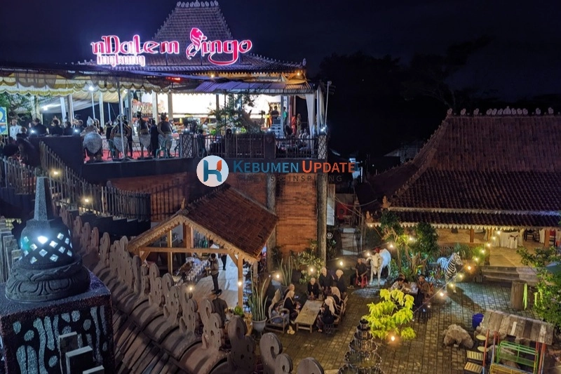 Dari Gerobak Mi Ayam ke Kafe dan Resto: Kisah Sukses Abdi Dalem Keraton Surakarta di Kebumen