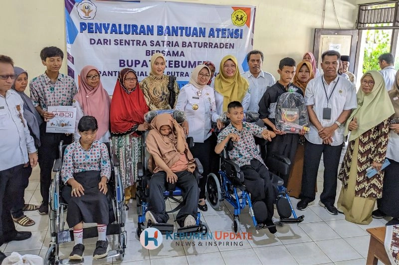 Wujud Kepedulian, 113 Anak SLB Putra Manunggal Gombong Dapat Bantuan ATENSI