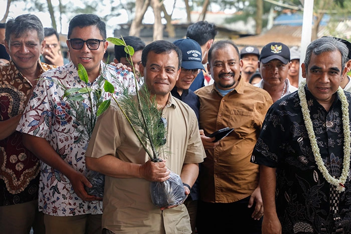 Selamatkan Pesisir