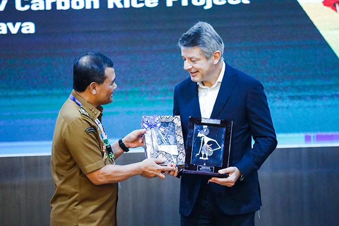 Jalin Kerjasama