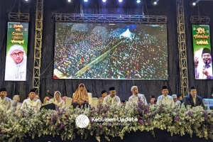 Terinspirasi Pengajian Akbar, Bupati Lilis Undang KH Anwar Zahid dan Habib Bidin di Kebumen Fest
