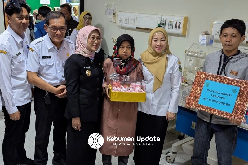 Tiga Bayi Kembar Lahir Prematur Kini Stabil, Bupati Turun Tangan Beri Bantuan