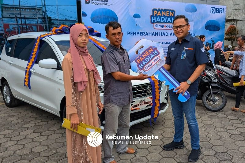 Petani Asal Ambal Bawa Pulang Ertiga dari Undian Simpedes BRI Kebumen