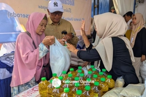 Sediakan 400 Kupon, Gerakan Pangan Murah di Alian Disambut Antusias Warga