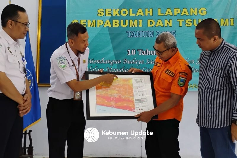 BMKG Kembali Gelar Sekolah Lapang Gempa Bumi dan Tsunami di Kebumen