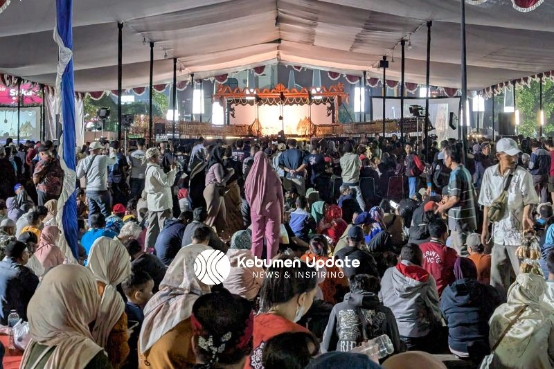 Branding Geopark Kebumen: Gelar Budaya IWAKK Walet Emas Dibanjiri Penonton, Seperti Ini Kemeriahannya