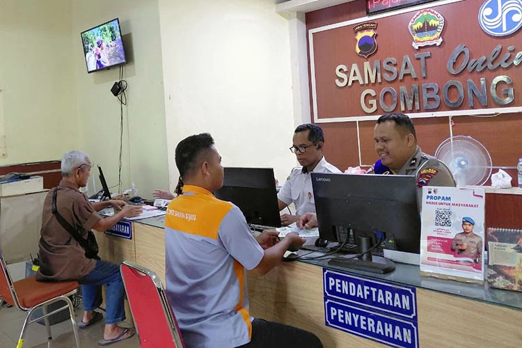 Samsat Gombong