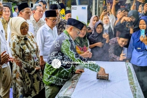 Disambut Hangat Bupati Lilis, Menko PM Cak Imin Dorong Duplikasi Rumah Inklusif Kebumen