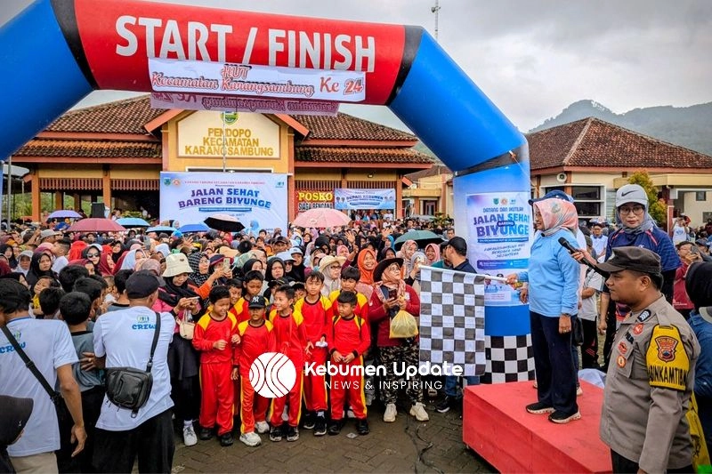 4.000 Warga Karangsambung Meriahkan Jalan Sehat HUT ke-24 Kecamatan