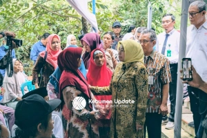 Sehat dan Cerdas Bareng Biyunge, Pemkab Gelar Bakti Sosial dan Pengobatan Gratis di Alian