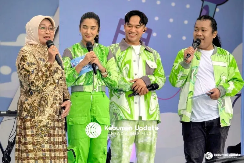Di Tengah Kemeriahan Karnaval SCTV Kebumen, Bupati Lilis Ungkap Jumlah Donasi Peduli Bencana Sumatra yang Terkumpul