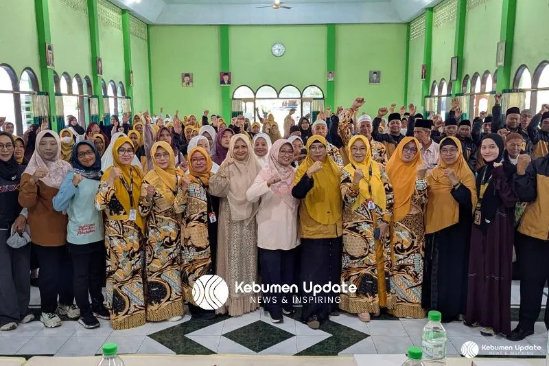 Lepas Jemaah Umrah Freshnel Kebumen, Bupati Lilis Titip Pesan Khusus