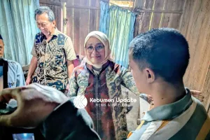 Gandeng Tradha Group, Bupati Lilis Kucurkan Bantuan Puluhan Juta untuk RTLH Warga Kedunggong