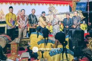 Swadaya Rp55 Juta, Warga Bulurejo Hadirkan Dalang Eko Suwaryo