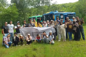 Historical Study Trips: Mengkaji Artefak, Memahami Masa Lalu
