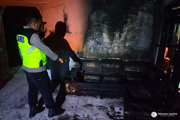 Rumah Terbakar
