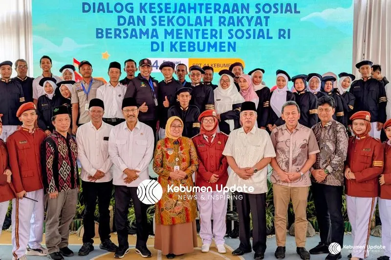 Di Kebumen, Menteri Sosial Gus Ipul Tegaskan Seleksi Sekolah Rakyat Tanpa Titipan: Fokus pada Desil 1 dan 2