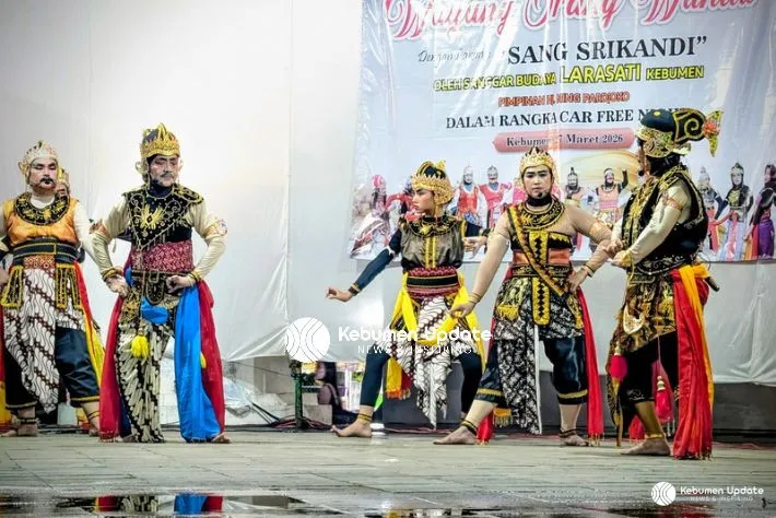 Ruang Publik Hidup, Budaya Lestari: Pentas Wayang Orang di Alun-Alun Pancasila