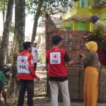 Bantu Pemulihan Pesantren Assidiqiyah, PMI Kebumen Serahkan Ribuan Batu Bata hingga Paket Sembako