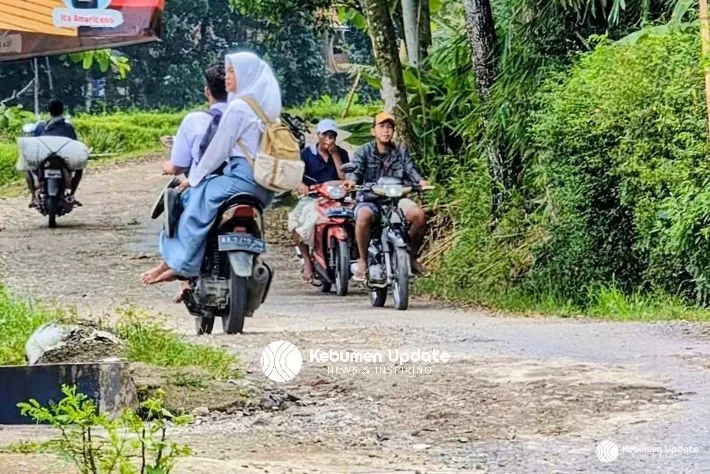 Menyisir Wilayah Utara, Bupati Lilis Pastikan Proyek Jalan dan Drainase Segera Dieksekusi