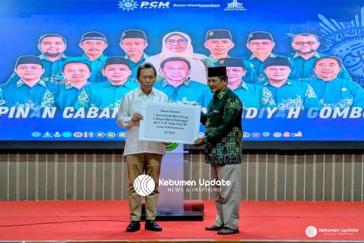 Perkuat Ekonomi Umat, Keluarga Yahya Fuad Wakafkan Nuryani Mart dan Nururrohmah Mart