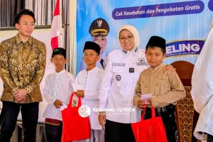 Bawa Dokter Spesialis ke Desa, Bupati Lilis Komitmen Tuntaskan Masalah Kesehatan dan Infrastruktur di Giripurno