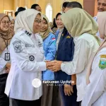 Bupati Kebumen Serahkan Bantuan Rehab Rumah bagi Korban Bencana di Sela Pembinaan Pilar Sosial