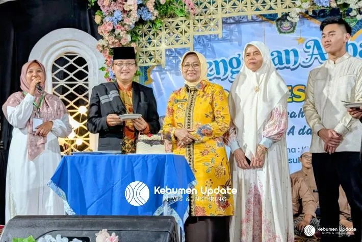 Eratnya Hubungan Ponpes Al Kamal dan Keluarga Bupati Kebumen: Membangun Generasi Berilmu dan Berakhlak