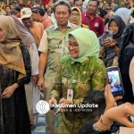 Dari Usaha Rumahan ke Omzet Luar Biasa, Industri Jas Hujan Kebumen Dapat Jempol dari Bupati