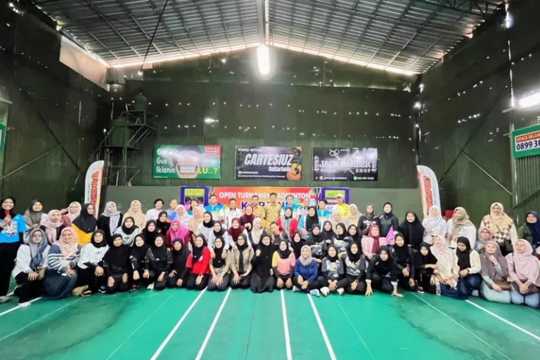 32 Pasangan Emak-Emak Beradu Tangkis di Kartini Cup I 2026