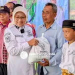Dekatkan Layanan Kesehatan ke Pelosok, Bupati Kebumen Tinjau Gerakan Masyarakat Hidup Sehat di Watukelir