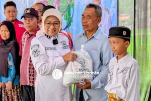 Dekatkan Layanan Kesehatan ke Pelosok, Bupati Kebumen Tinjau Gerakan Masyarakat Hidup Sehat di Watukelir