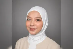 Uhtie Ahya: Sosok di Balik Misteri Suara Hangat dari Gombong, VO Talent Kebumen