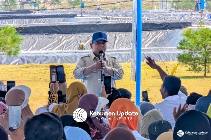 Presiden Prabowo Panen Udang di BUBK Kebumen
