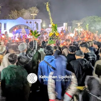 Grebeg Sura Merti Jagad Kabumian: Warga Serbu Gunungan Sebelum Doa Selesai