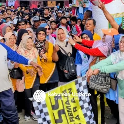 Tutup Kutowinangun Expo 2026, Bupati Kebumen Lepas Jalan Sehat dan Syukuran Jalan Kampung