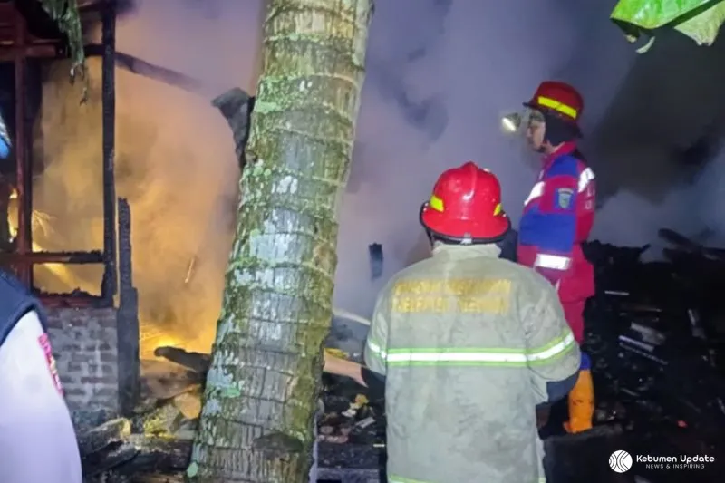 Lupa Matikan Tungku Kayu, Rumah Warga Kuwarasan Terbakar, Kerugian Capai Puluhan Juta