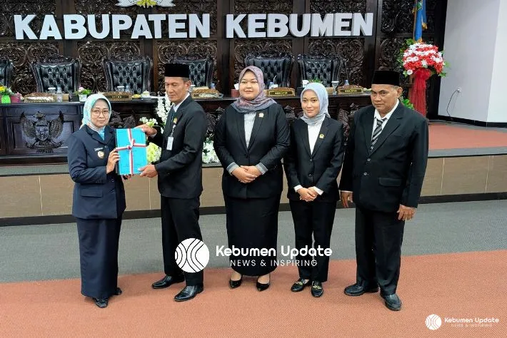 Bupati Kebumen Sampaikan Raperda Pertanggungjawaban APBD 2025, Catat SILPA Rp221,1 Miliar
