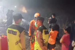Lahan Dekat Makam Singapatra Terbakar, Warga Diimbau Waspada