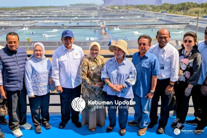 Kunjungi BUBK Kebumen, Titiek Soeharto Puji Kualitas Udangnya